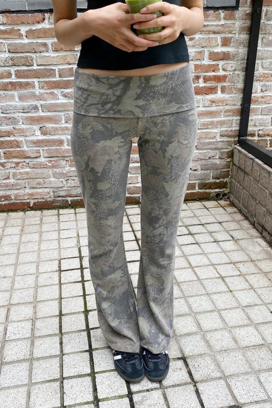 Brandy Melville Priscilla Camouflage Pants