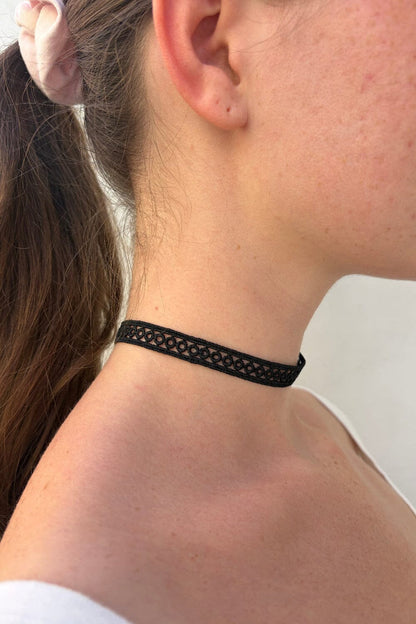 Brandy Melville Circle Link Choker