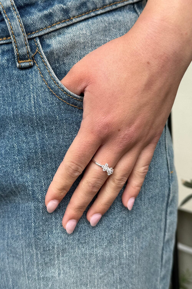 Brandy Melville Flower Ring