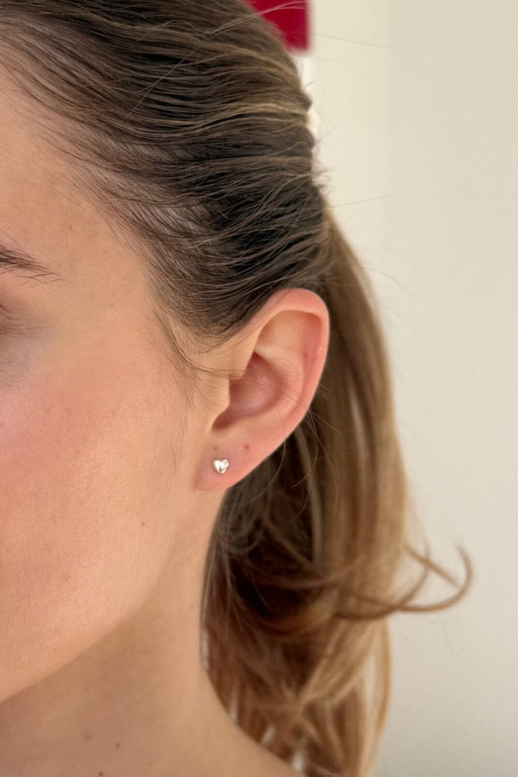 Brandy Melville Heart Stud Earrings