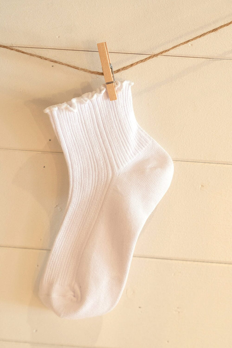 Brandy Melville Ruffle Ribbed Socks