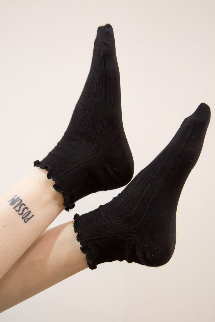 Brandy Melville Ruffle Ribbed Socks